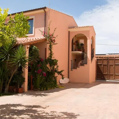 Bed & Breakfast Selene Domus Collection 3*